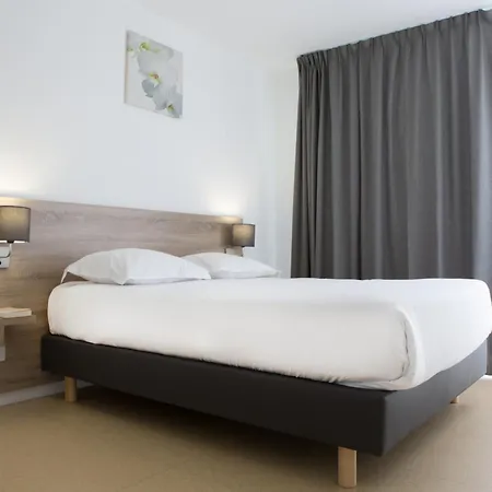 Zenitude Hôtel-résidences La Versoix Hotel