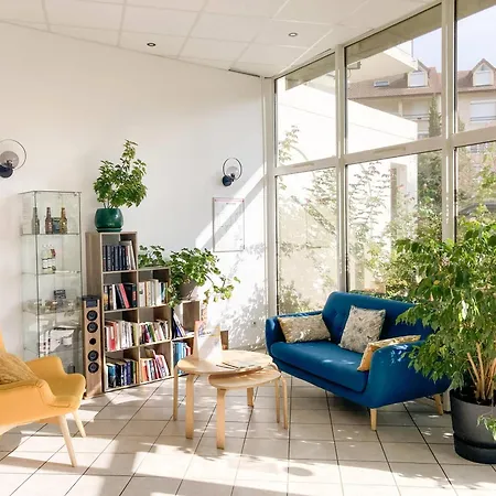 Zenitude Hôtel-résidences La Versoix Hotel