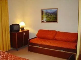 Otel Comfort La Versoix 3*
