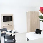Отель Comfort La Versoix 3*