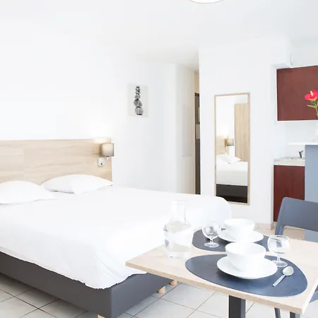 מלון דירות Comfort La Versoix 4*