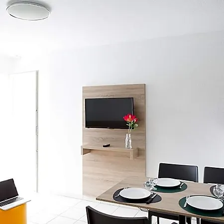 Ξενοδοχείο με διαμερίσματα Comfort La Versoix 3*