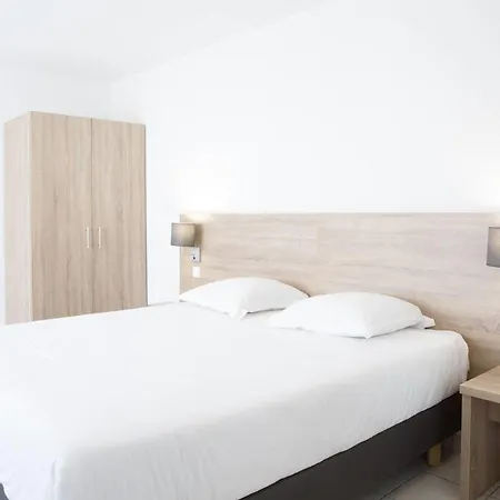 Aparthotel Comfort La Versoix 3*